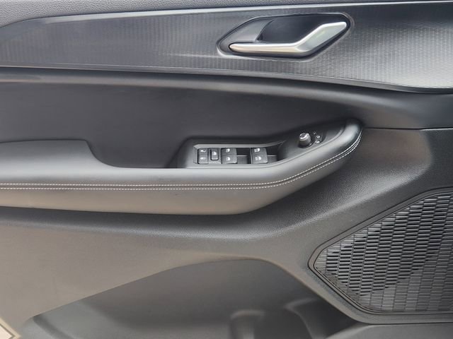 Certified 2025 Jeep Grand Cherokee Laredo w/ Luxury Tech Group I RWD image 21