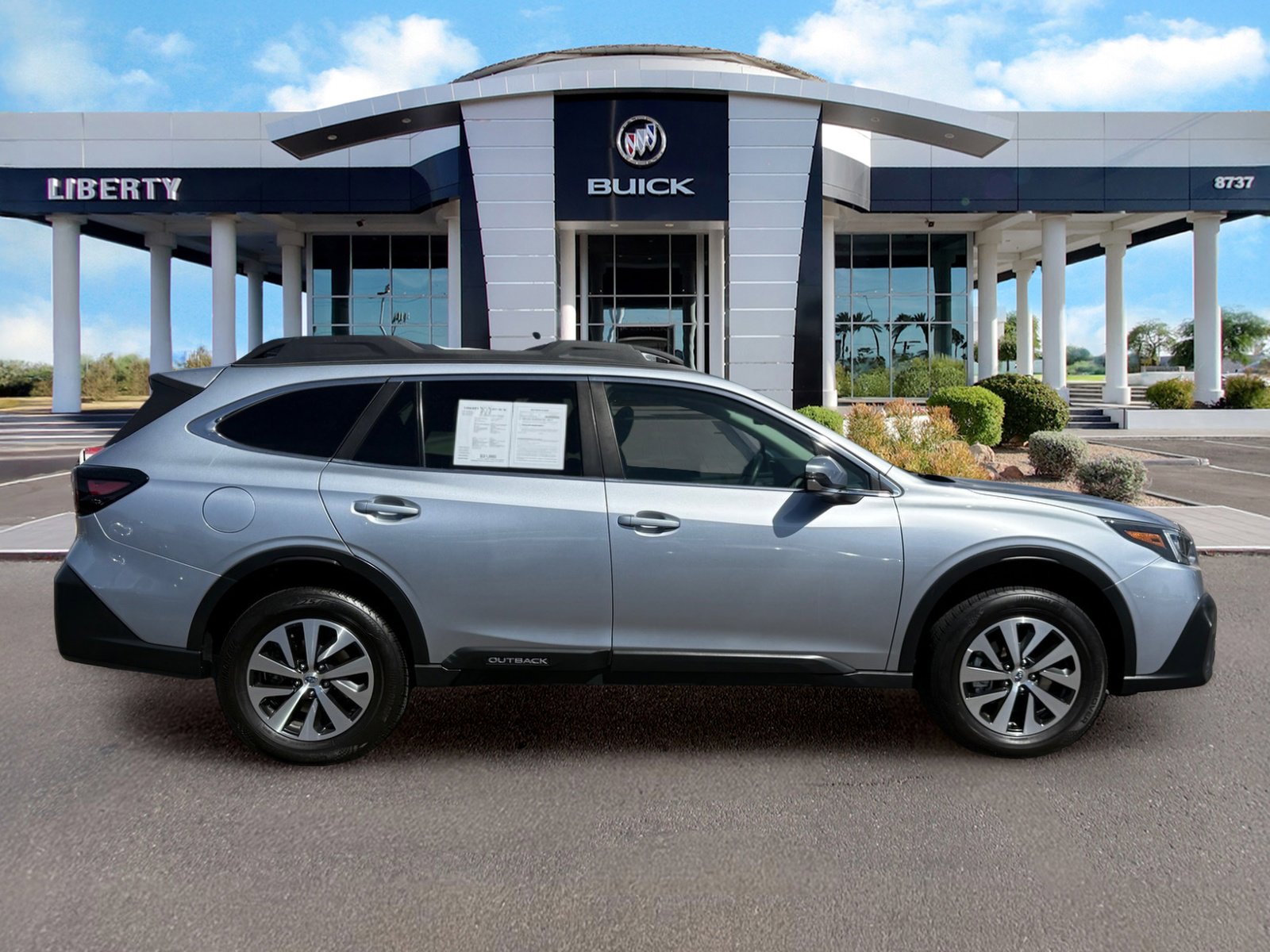 Used 2022 Subaru Outback Premium w/ Popular Package #1 AWD/4WD image 2