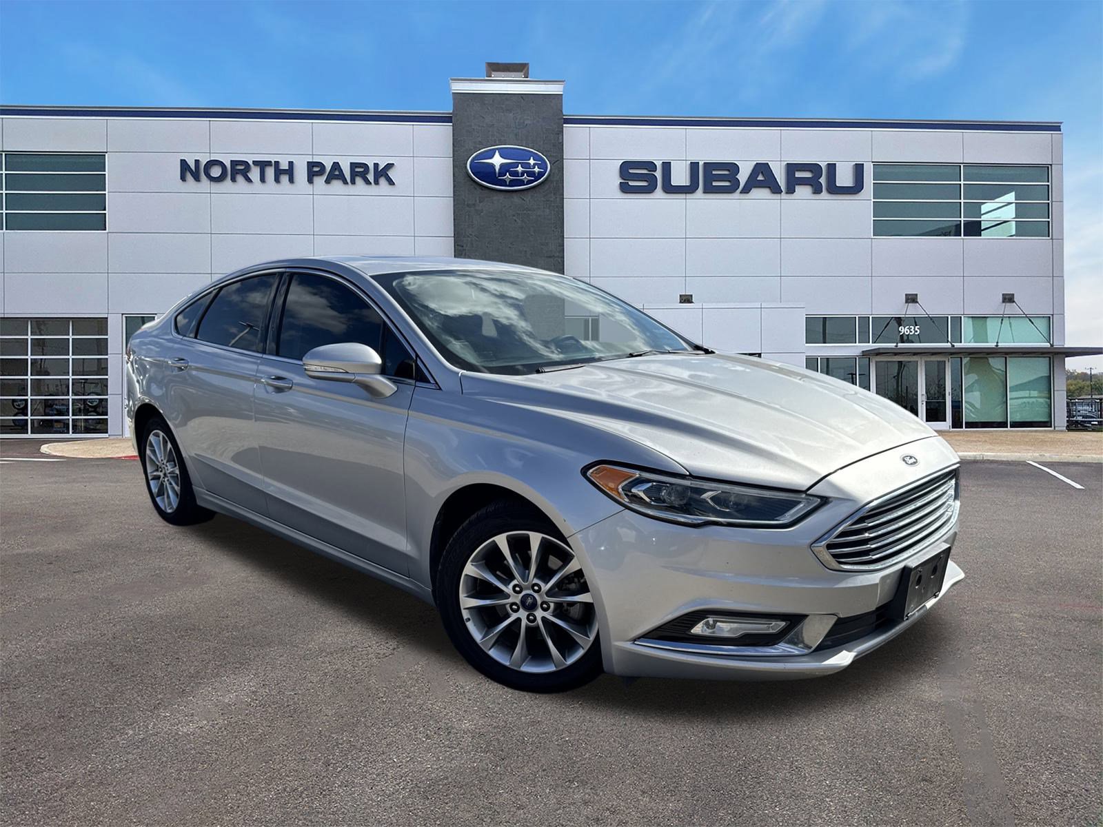 Used 2017 Ford Fusion SE w/ Fusion SE Technology Package