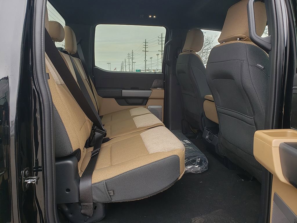 New 2026 Ford F250 XLT w/ XLT Premium Package image 19