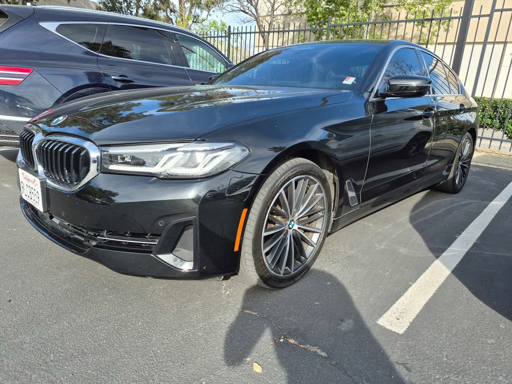 Used 2021 BMW 540i xDrive w/ Executive Package image 3