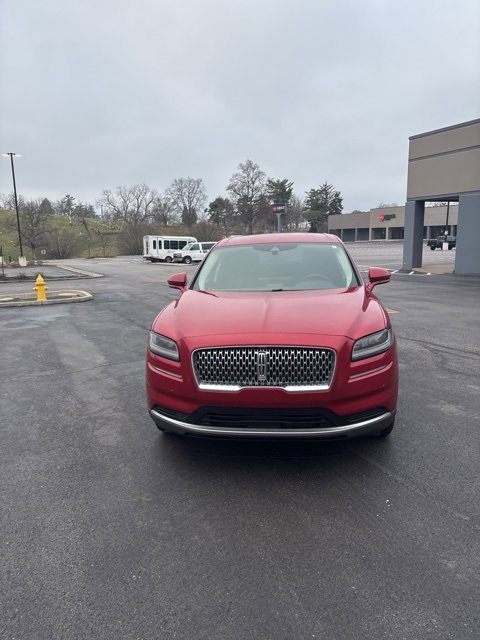 Used 2021 Lincoln Nautilus AWD image 2