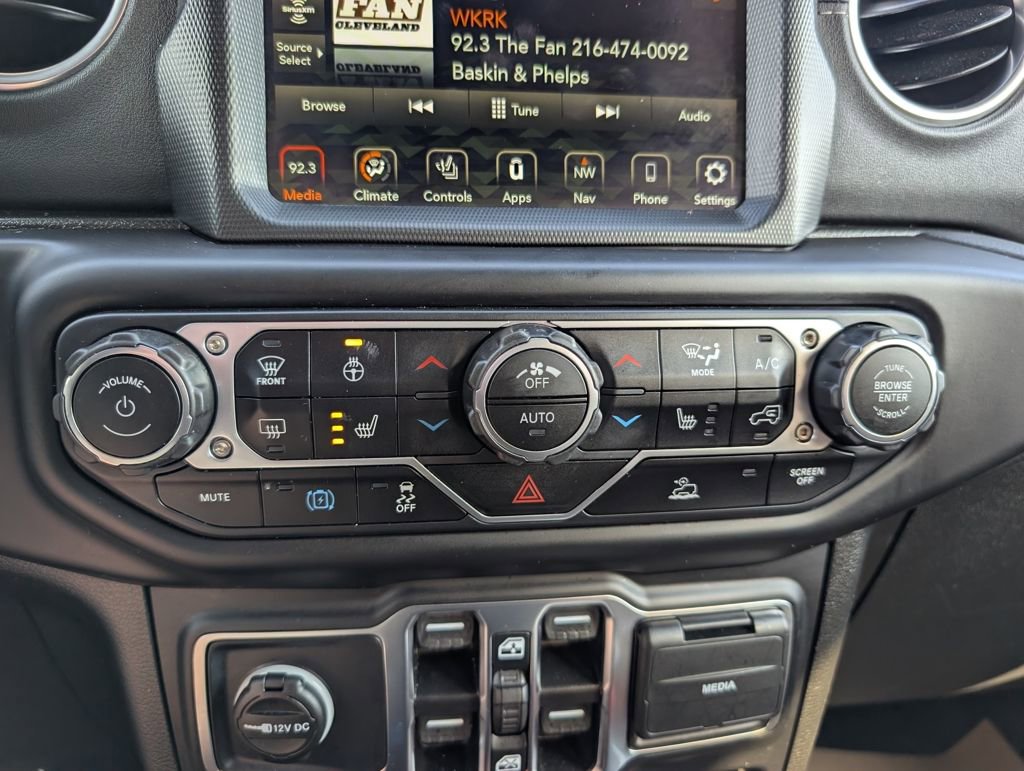 Used 2021 Jeep Wrangler Unlimited Sahara w/ Cold Weather Group image 30