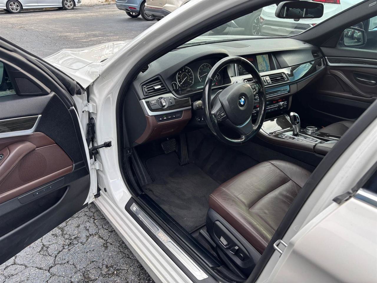 Used 2014 BMW 535i xDrive Sedan AWD/4WD image 9