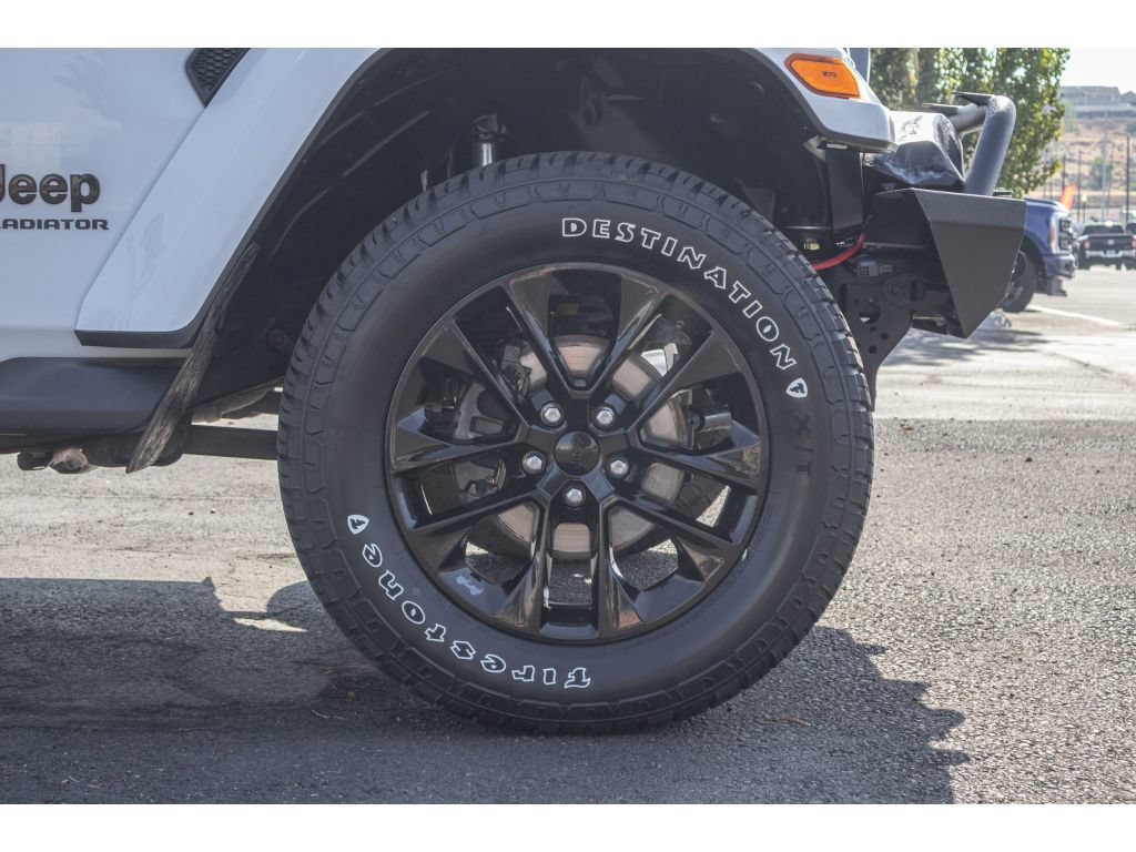 Used 2021 Jeep Gladiator Overland AWD/4WD image 9