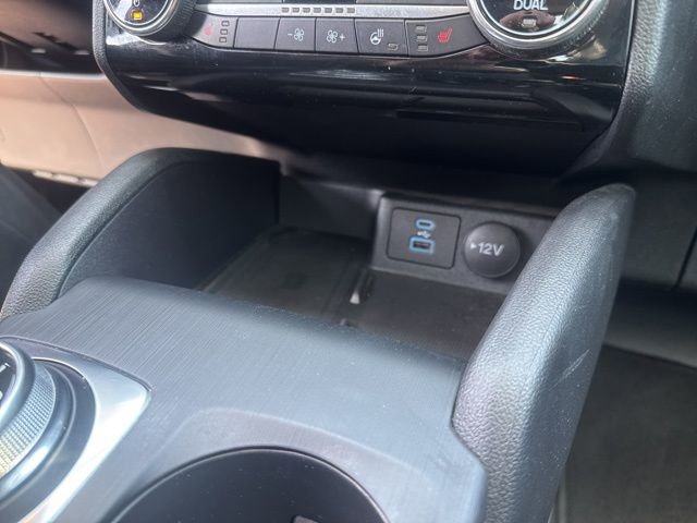 Used 2022 Ford Escape SEL w/ Technology Package image 30