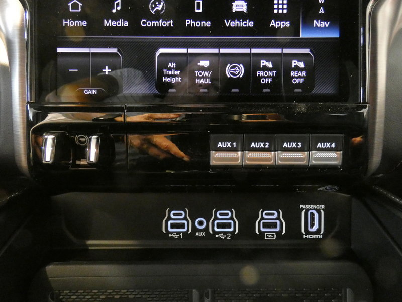 New 2025 RAM 2500 Rebel w/ Rebel Level 2 Equipment Group image 16