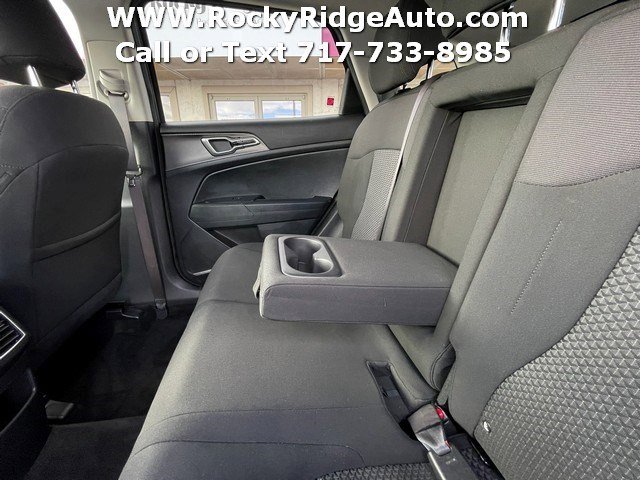 Used 2023 Kia Sportage LX AWD/4WD image 17