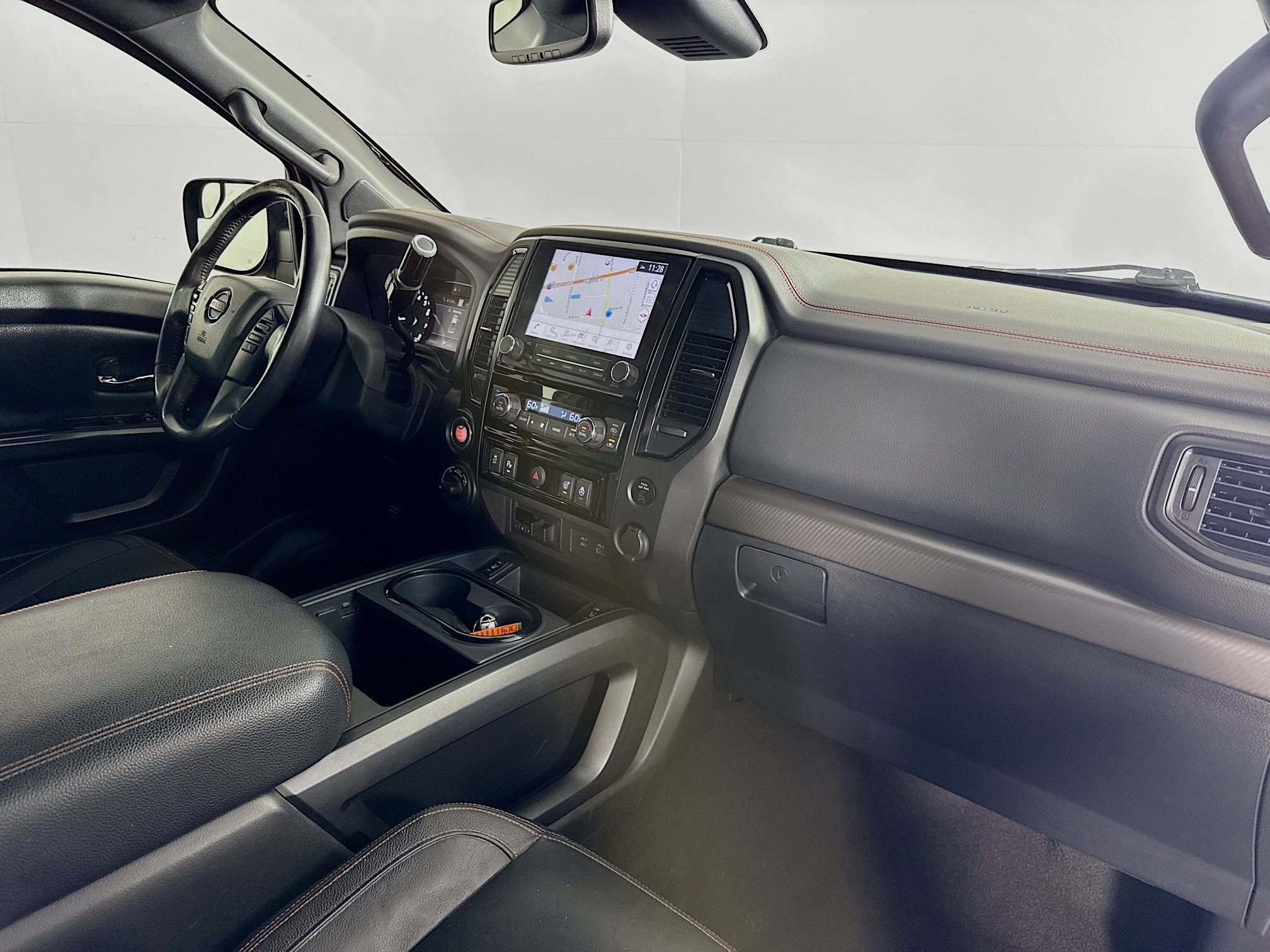 Used 2020 Nissan Titan PRO-4X w/ Pro-4x Convenience Package image 37