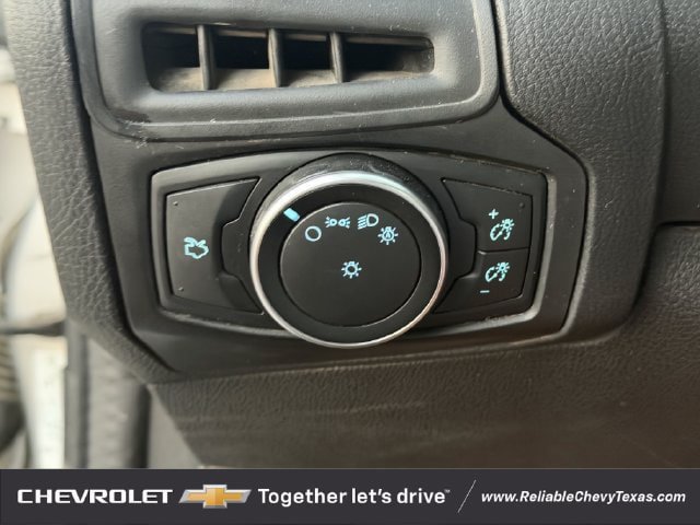Used 2017 Ford Focus SE FWD image 23