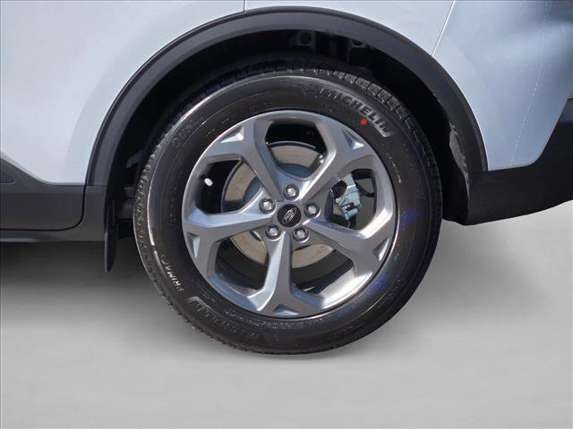 New 2026 Ford Escape ST-Line image 9