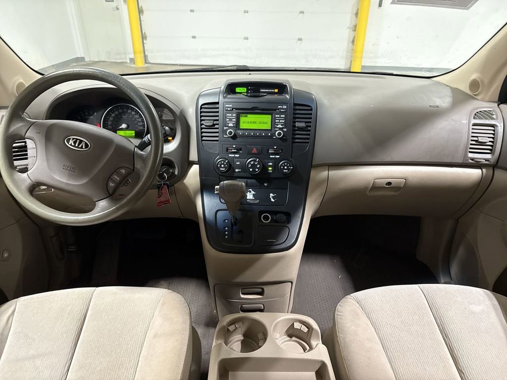 Used 2010 Kia Sedona LX FWD image 10