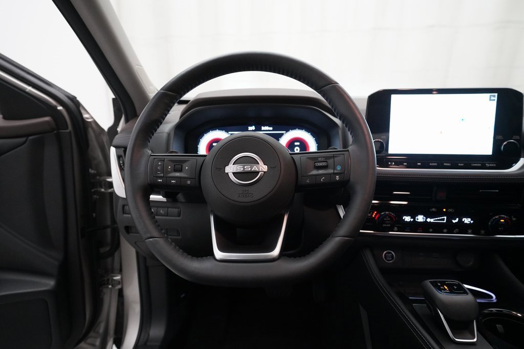 Certified 2023 Nissan Rogue Platinum w/ Platinum Premium Package image 4