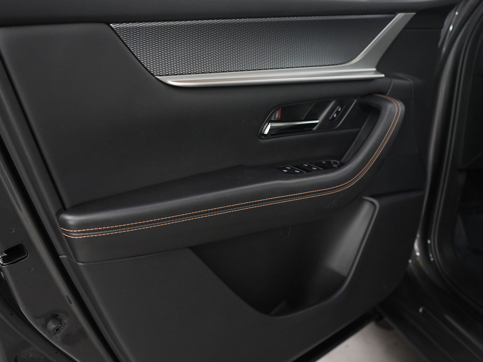 Certified 2025 MAZDA CX-90 Plug-In Hybrid w/ Preferred image 25