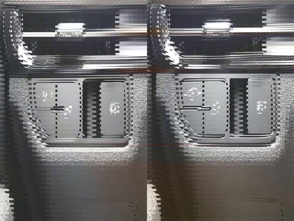 New 2026 Kia Sportage LX image 18