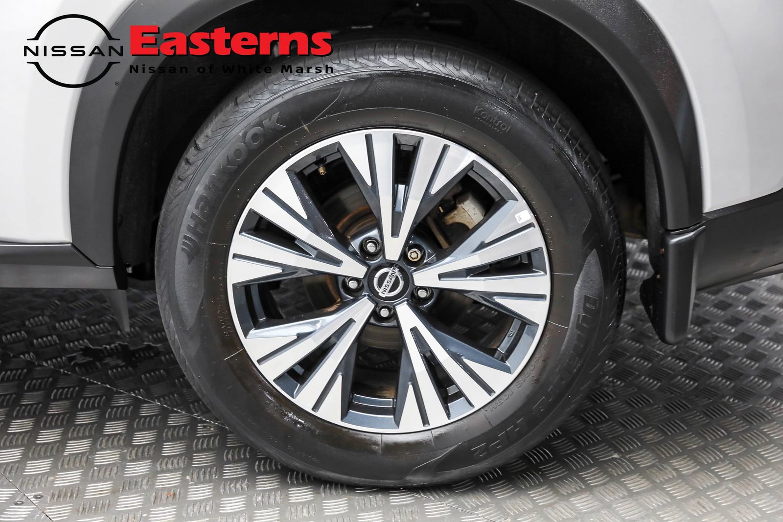 Used 2021 Nissan Rogue SV image 16