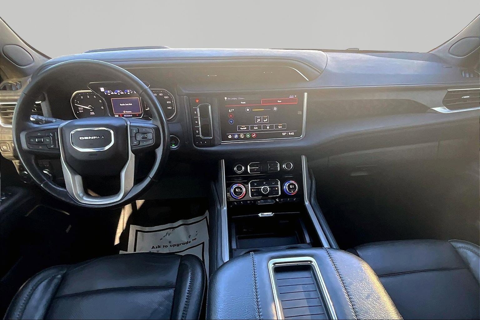Used 2021 GMC Yukon XL Denali w/ Denali Premium Package AWD/4WD image 7