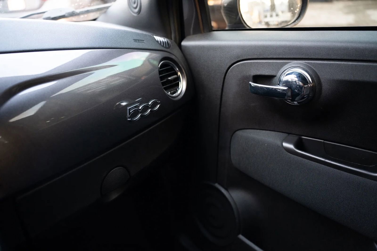 Used 2015 FIAT 500 Abarth FWD image 7