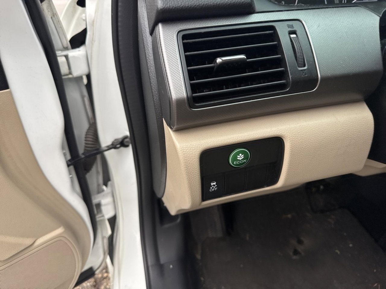 Used 2014 Honda Accord LX image 19