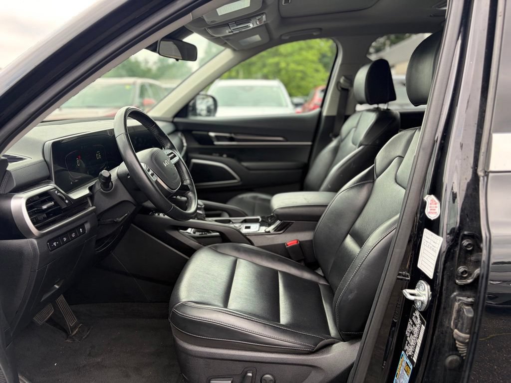 Used 2025 Kia Telluride S AWD/4WD image 25