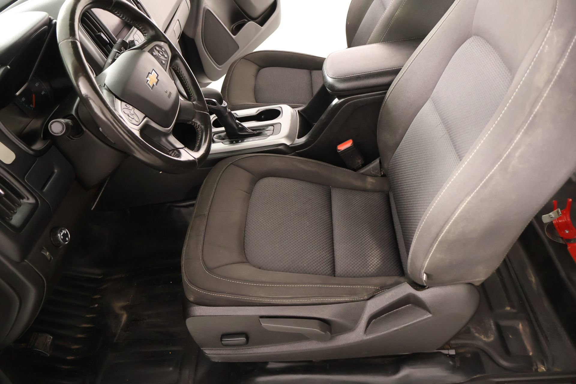Used 2022 Chevrolet Colorado LT w/ Fleet Safety Package RWD image 10