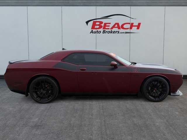 Used 2018 Dodge Challenger T/A image 7