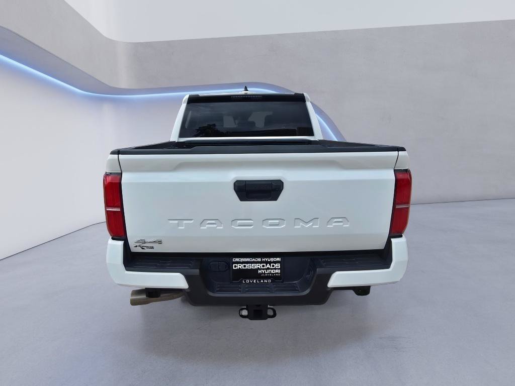 Used 2025 Toyota Tacoma SR5 AWD/4WD image 5
