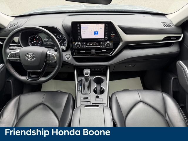 Used 2020 Toyota Highlander XLE AWD/4WD image 50