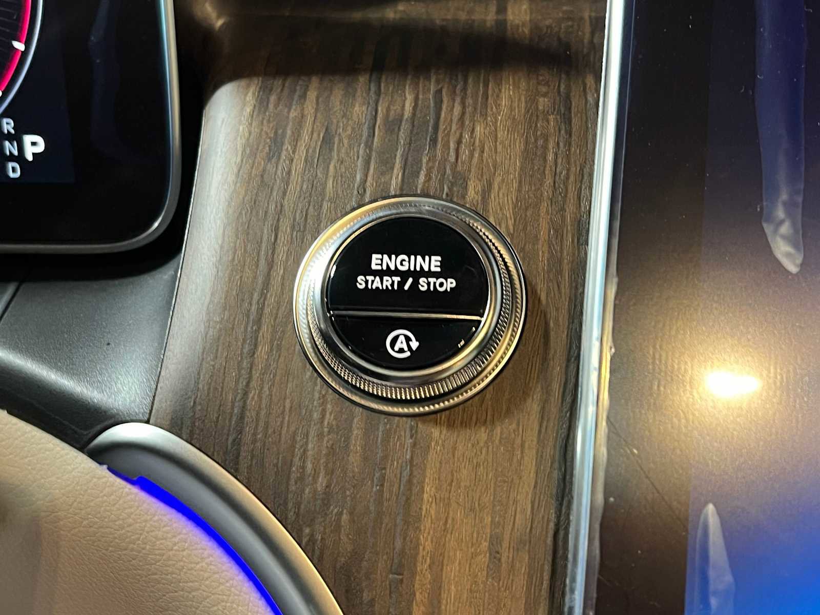 New 2025 Mercedes-Benz GLC 300 4MATIC image 23