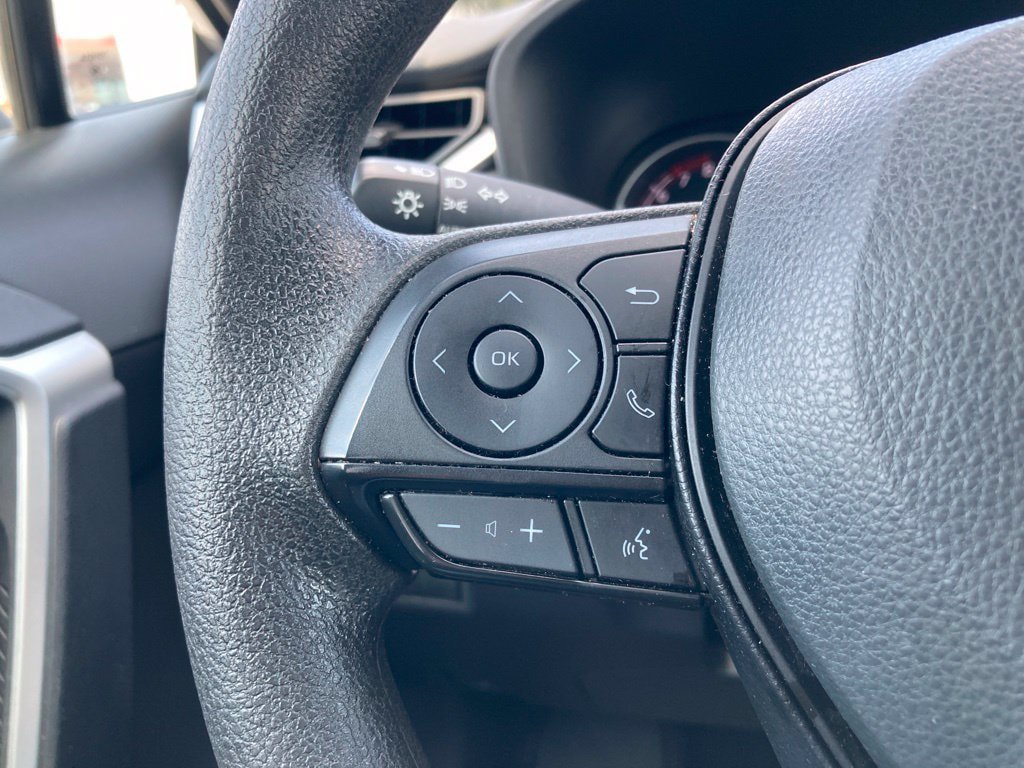 Certified 2025 Toyota RAV4 XLE FWD image 15