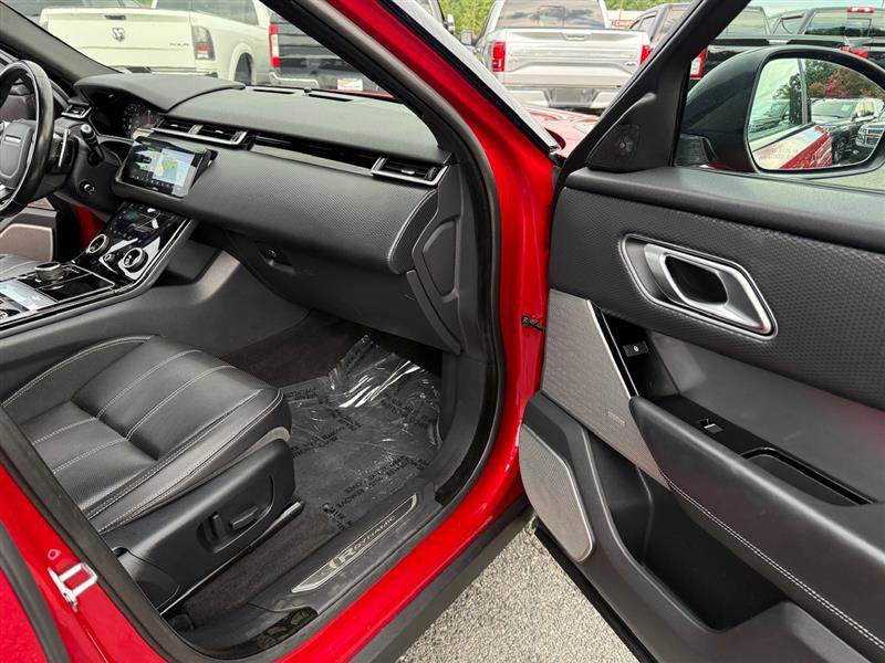 Used 2018 Land Rover Range Rover Velar R-Dynamic SE image 11