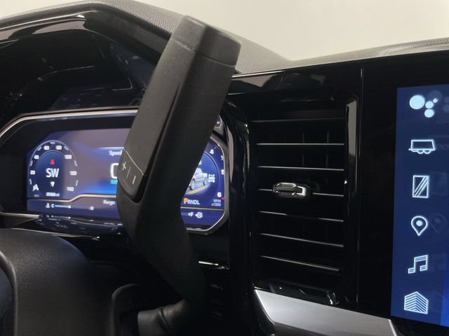 Used 2023 Chevrolet Silverado 1500 LT AWD/4WD image 20