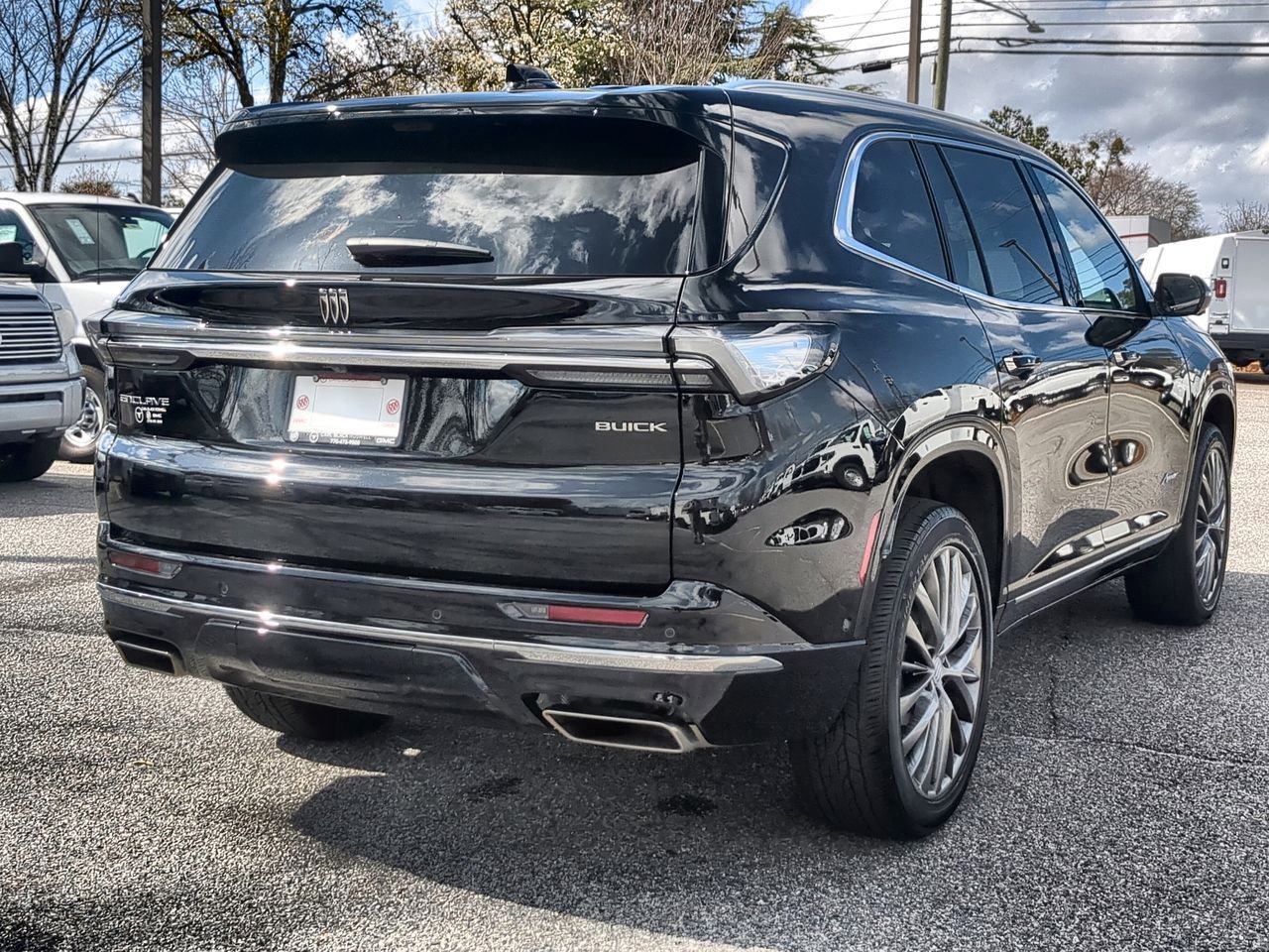 Used 2025 Buick Enclave Avenir w/ Super Cruise Package image 8
