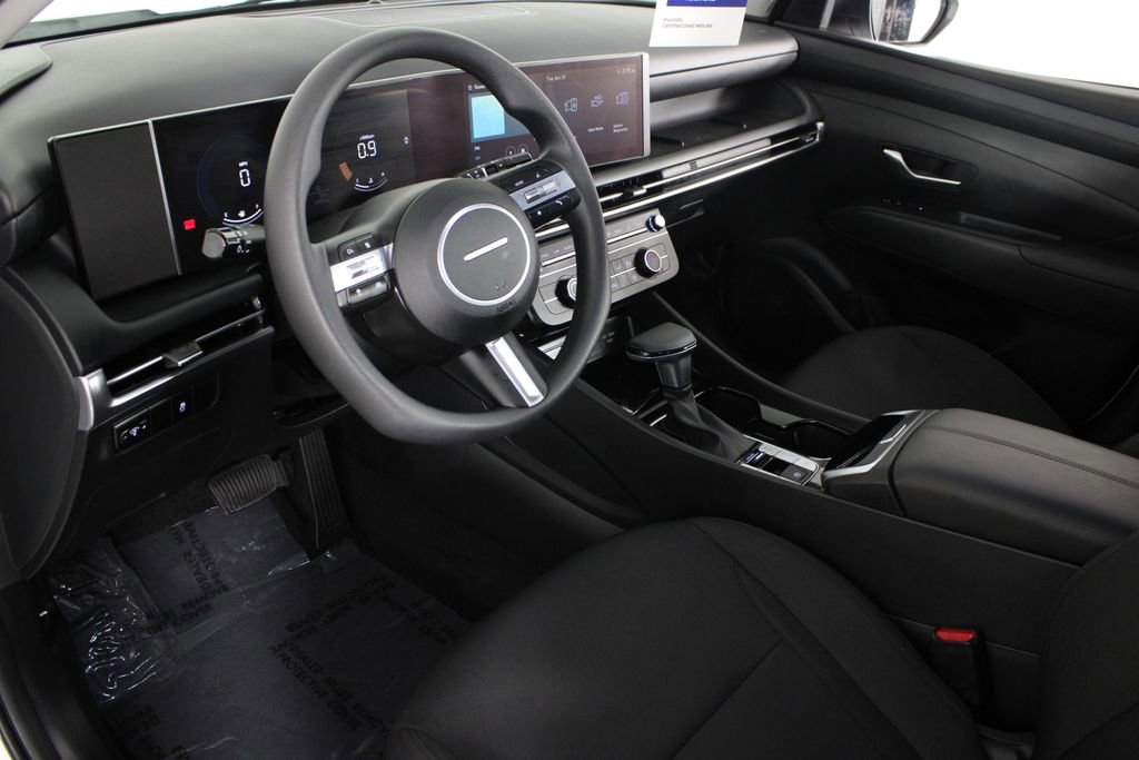 Used 2026 Hyundai Tucson SE image 17