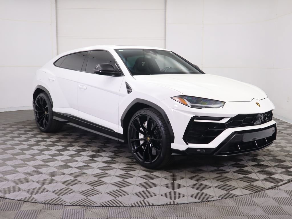 Used 2022 Lamborghini Urus image 3