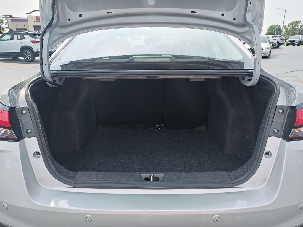 Certified 2025 Nissan Versa SV FWD image 9