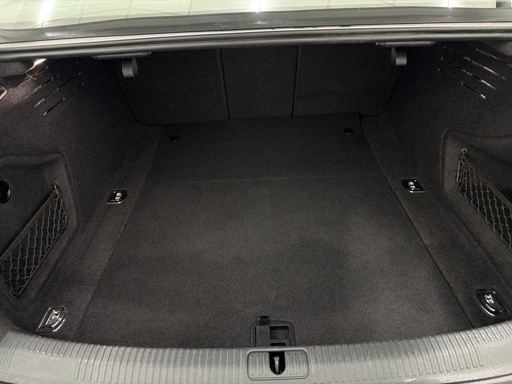 Used 2017 Audi A4 2.0T Premium FWD image 24