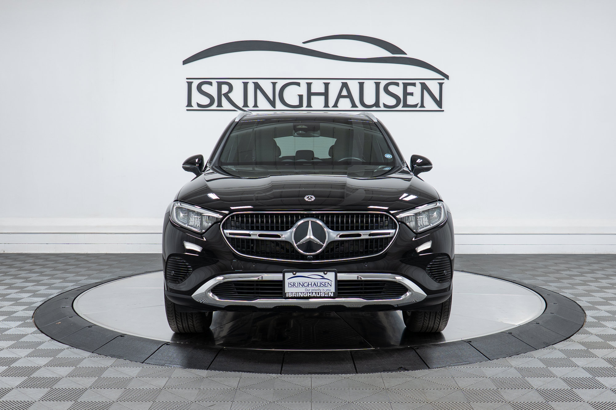 Used 2023 Mercedes-Benz GLC 300 4MATIC image 2