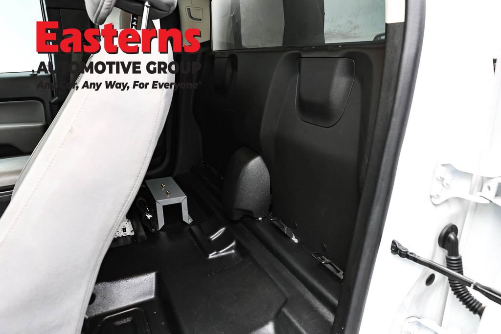 Used 2021 Chevrolet Colorado W/T w/ WT Convenience Package AWD/4WD image 22