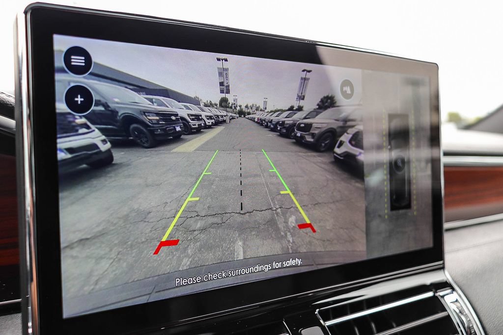 Certified 2023 Lincoln Navigator L Reserve RWD image 31