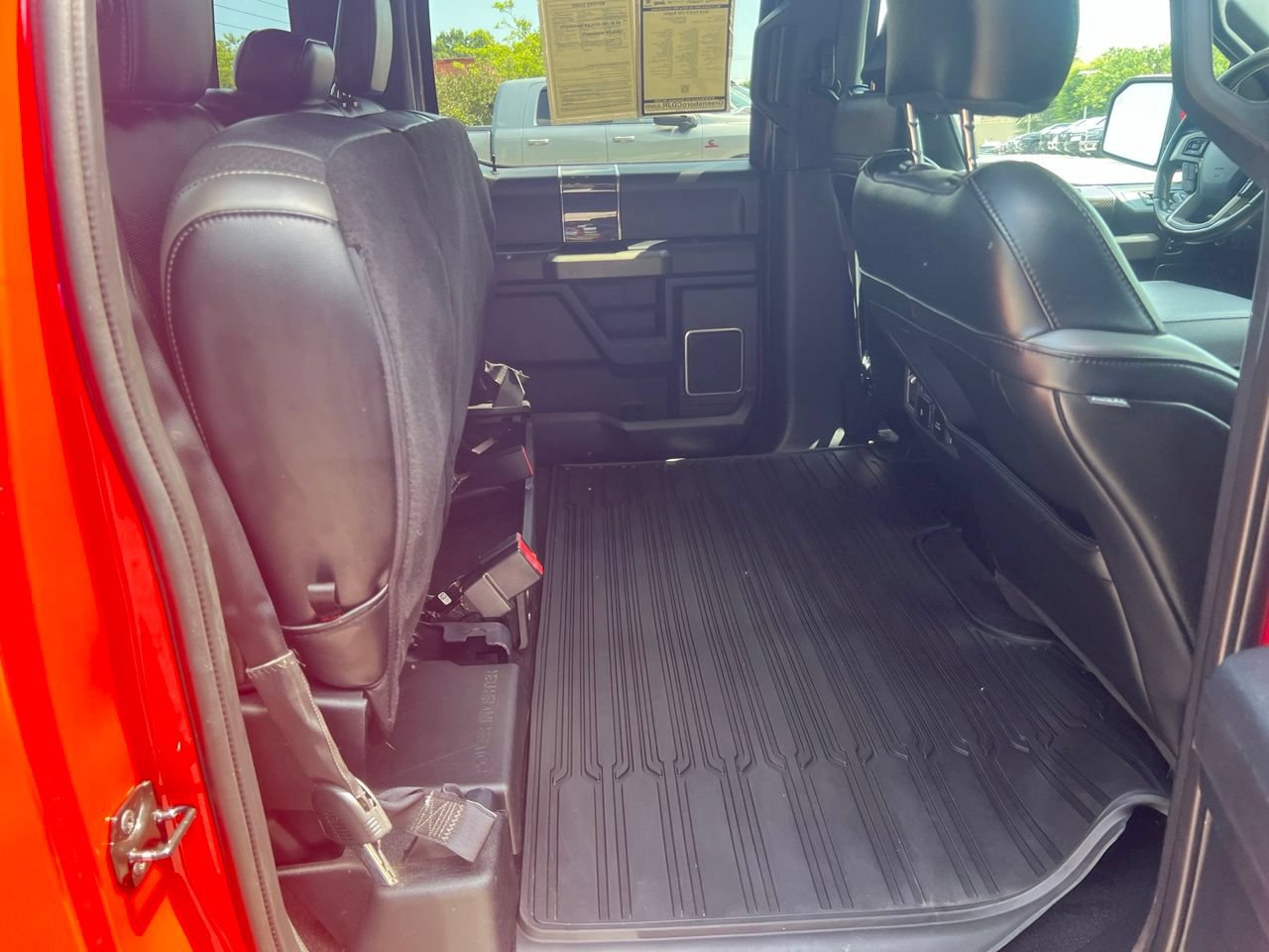 Used 2019 Ford F150 Raptor w/ Equipment Group 802A Luxury AWD/4WD image 17