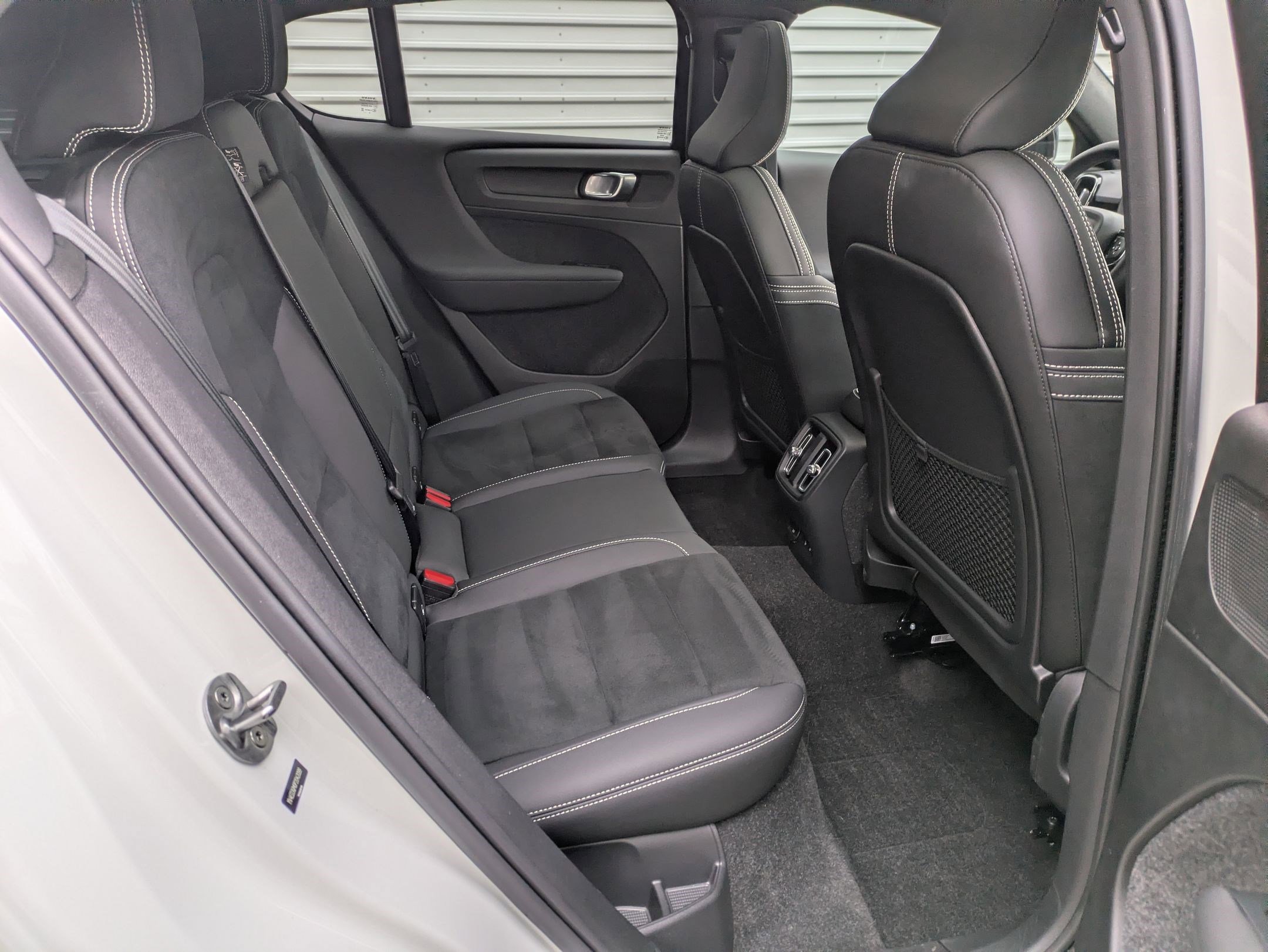 Certified 2023 Volvo C40 P8 Recharge Ultimate image 31