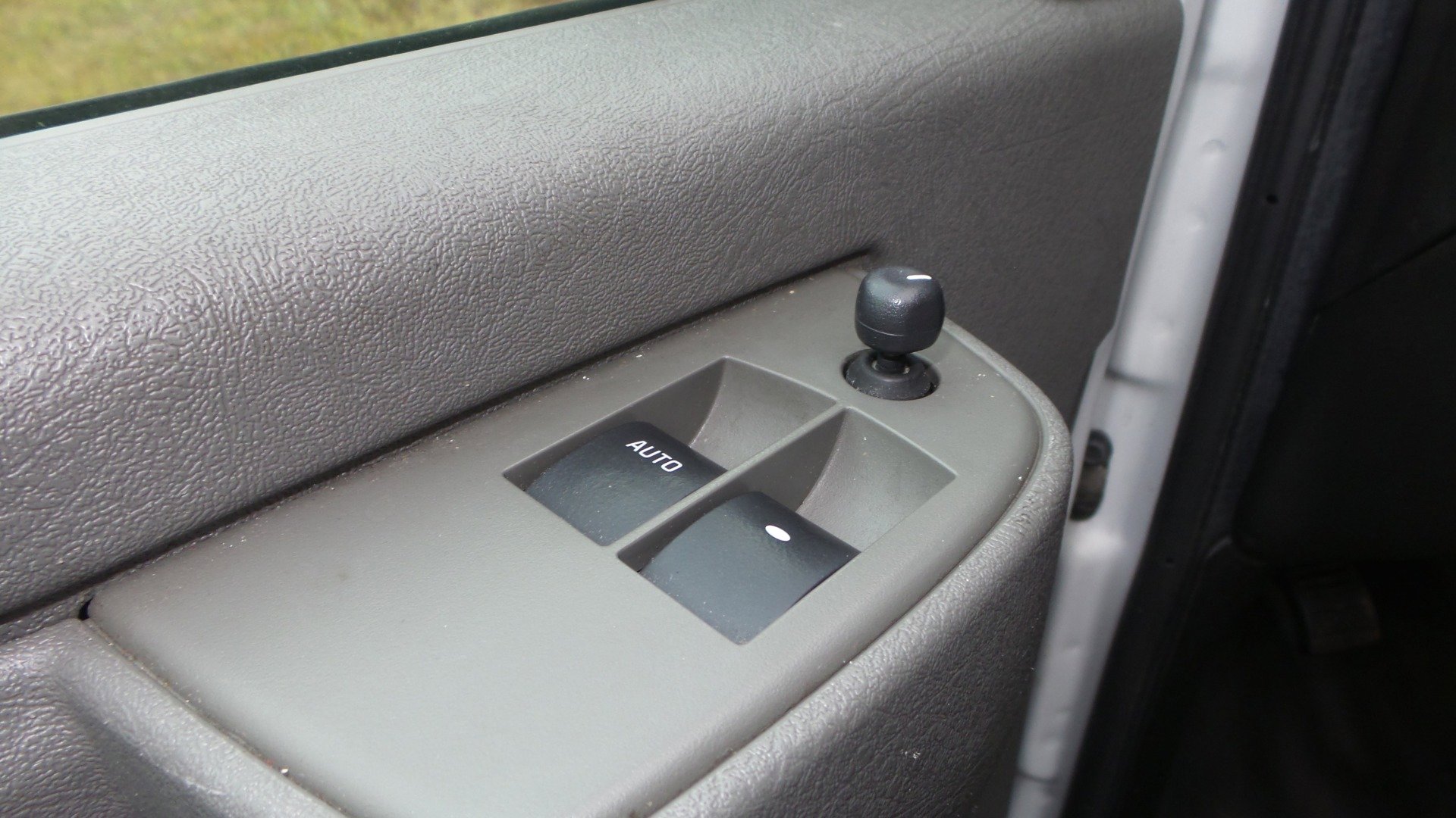 Used 2019 Chevrolet Express 2500 w/ Driver Convenience Package image 37