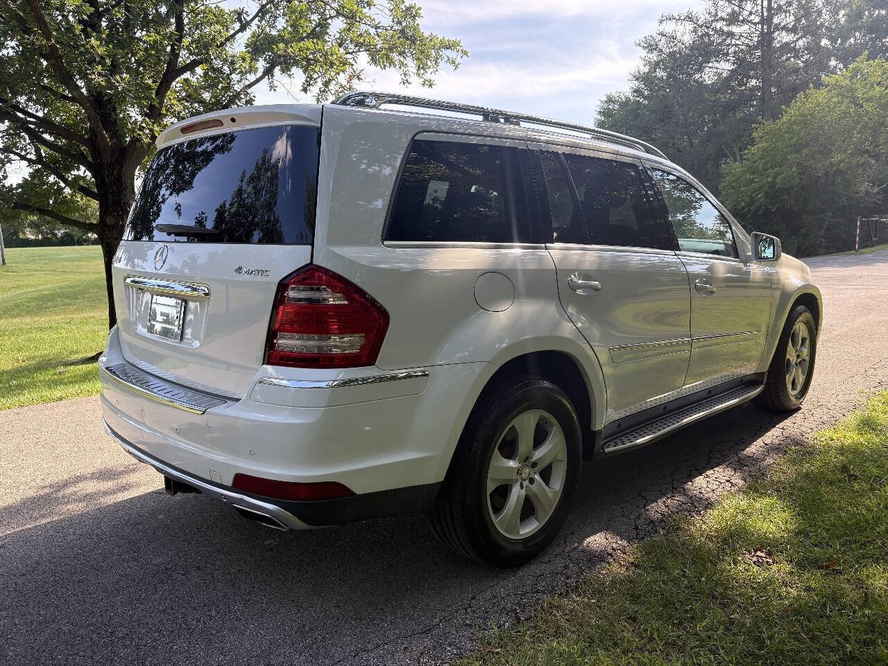 Used 2012 Mercedes-Benz GL 450 4MATIC w/ Premium 1 Pkg image 15