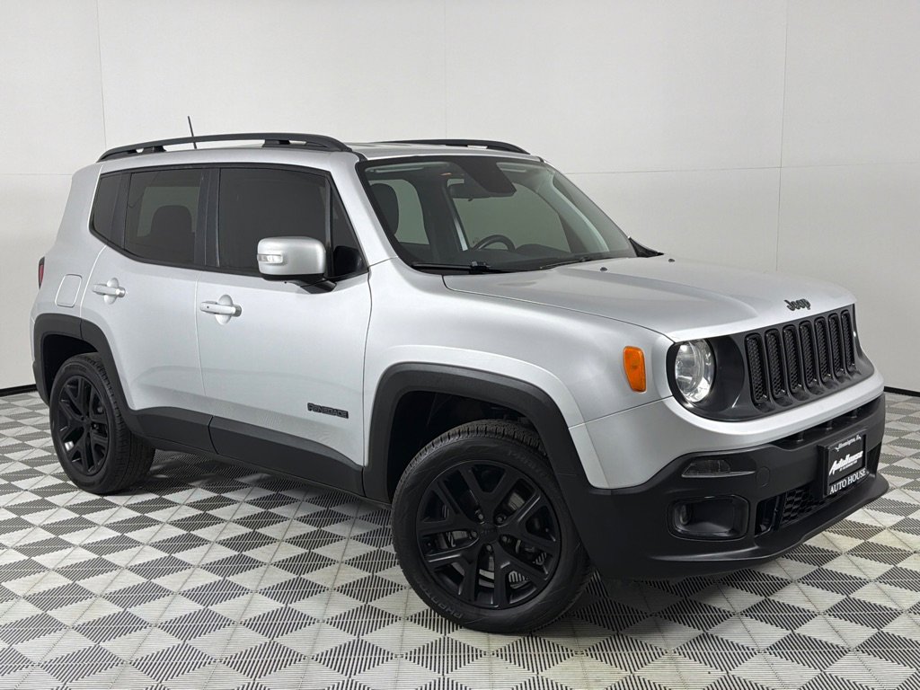 Used 2018 Jeep Renegade Altitude image 2