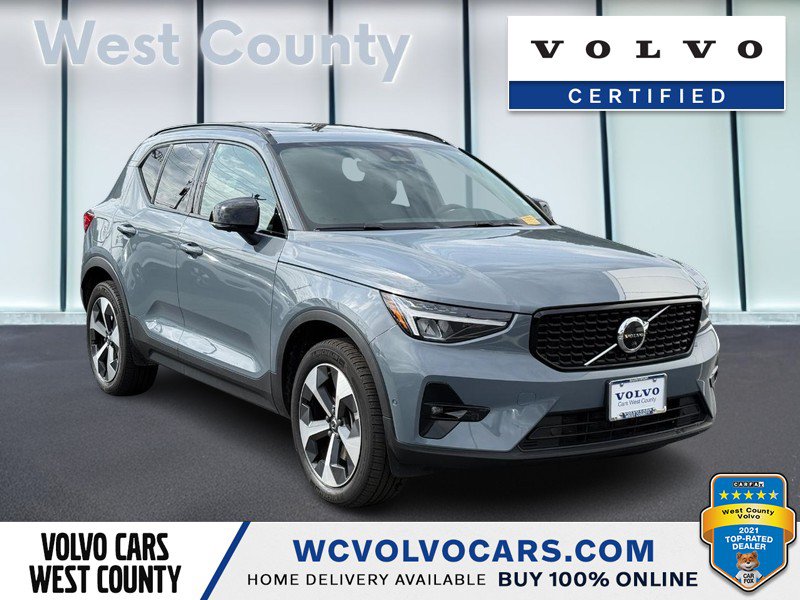 Used 2023 Volvo XC40 B5 Plus w/ Protection Package Premier AWD/4WD image 1