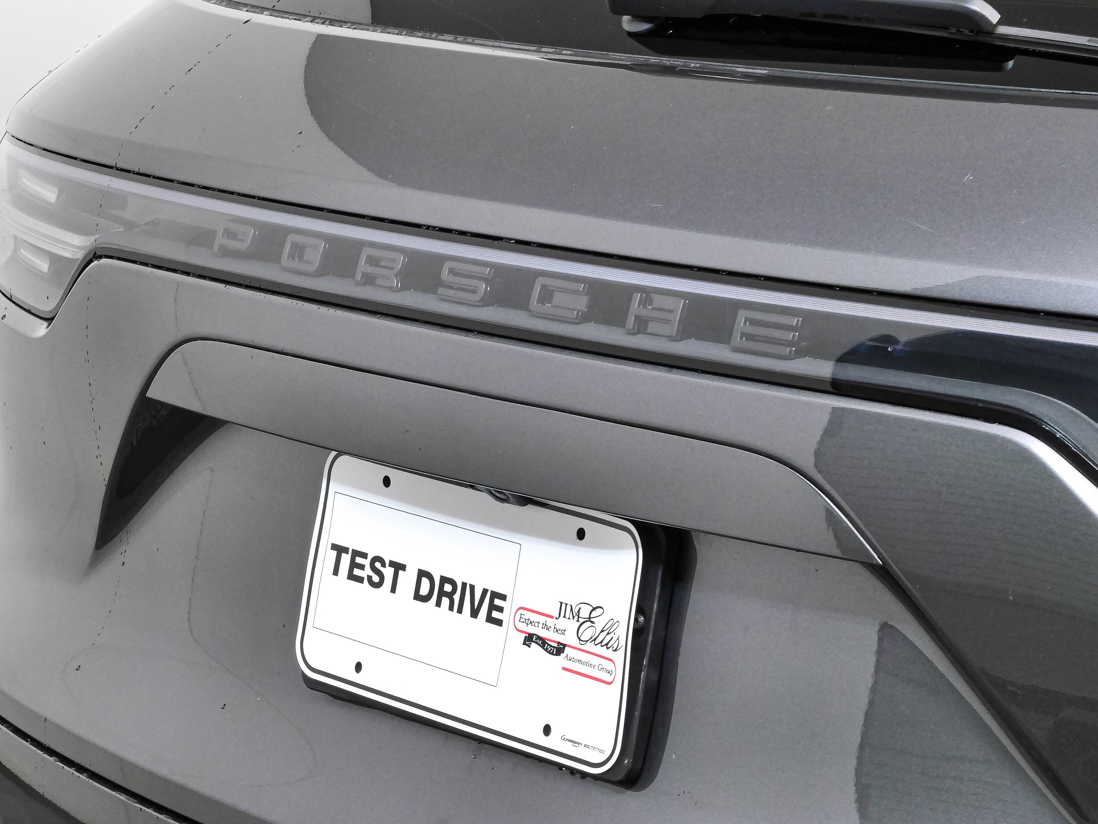 Certified 2023 Porsche Cayenne GTS w/ Premium Package AWD/4WD image 37