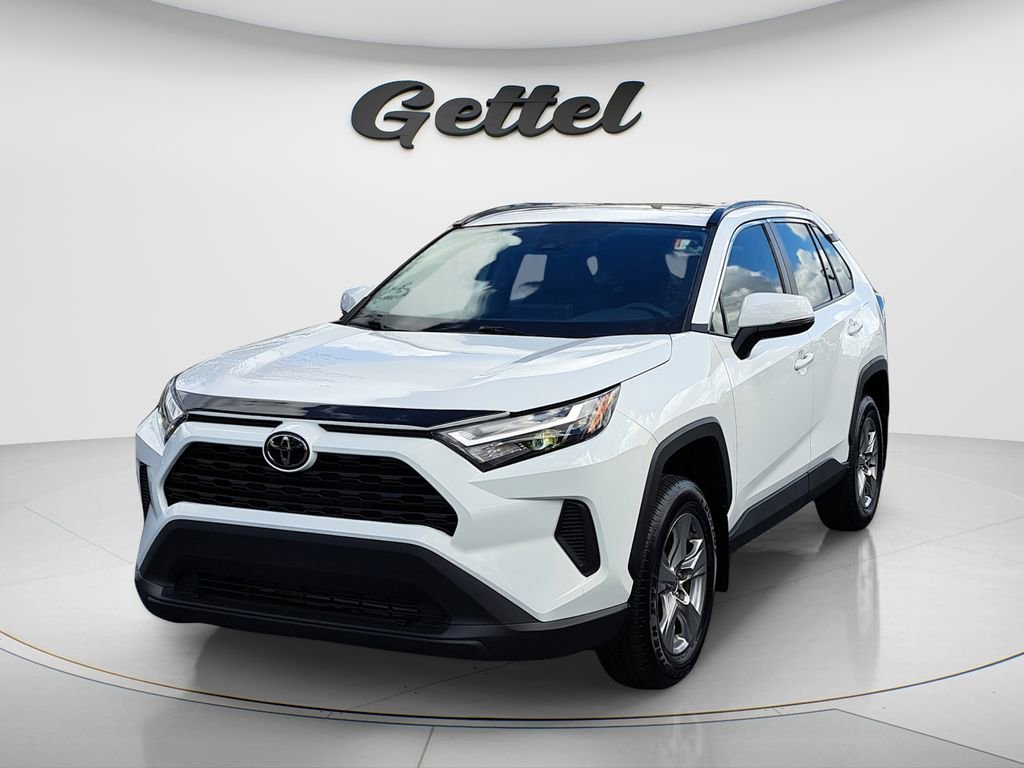 Used 2024 Toyota RAV4 XLE w/ Convenience Package image 1