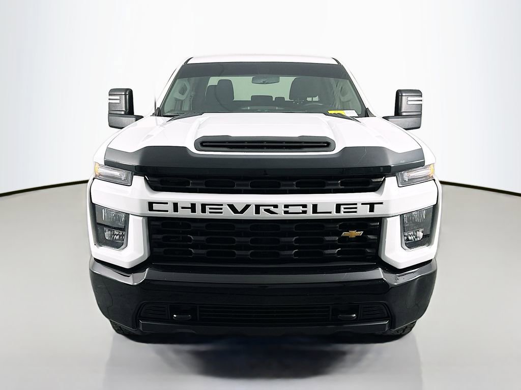 Used 2023 Chevrolet Silverado 2500 Custom AWD/4WD image 2