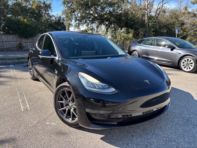 Used 2018 Tesla Model 3 Long Range image 4